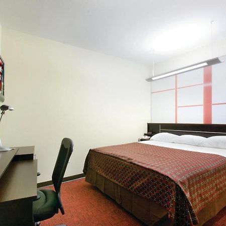 Red Roof Inn & Suites Μπόμοντ Εξωτερικό φωτογραφία