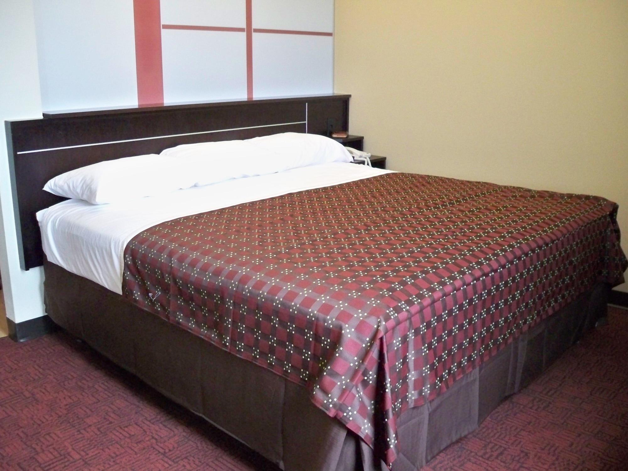 Red Roof Inn & Suites Μπόμοντ Εξωτερικό φωτογραφία