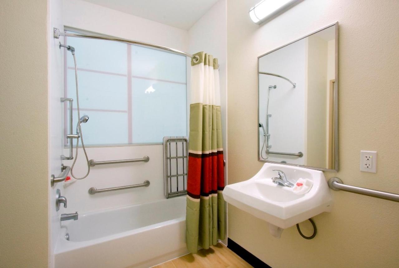 Red Roof Inn & Suites Μπόμοντ Εξωτερικό φωτογραφία