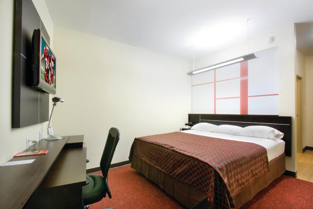 Red Roof Inn & Suites Μπόμοντ Εξωτερικό φωτογραφία
