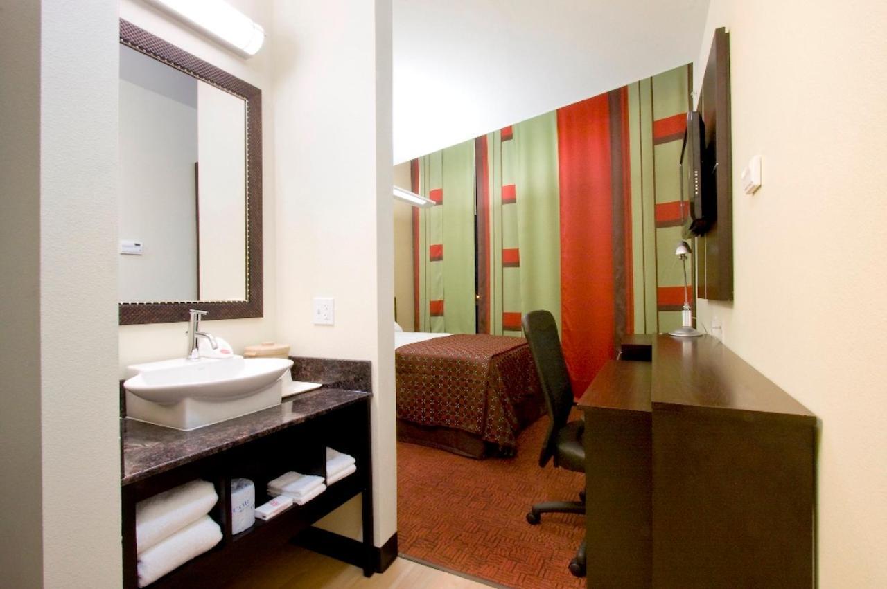 Red Roof Inn & Suites Μπόμοντ Εξωτερικό φωτογραφία